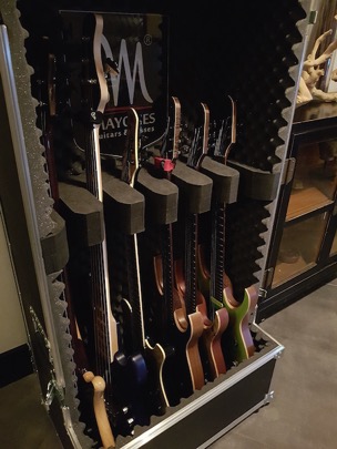 mayones-gtrs